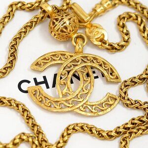 CHANEL CC Logos Filigree Ball Necklace 30" Gold Tone 95A Auth #23551